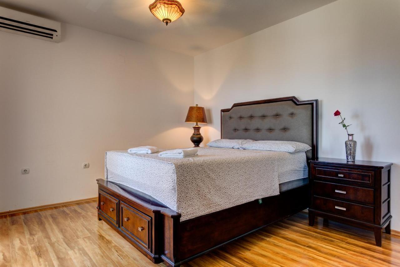 Vera Apartments أولتْسي المظهر الخارجي الصورة